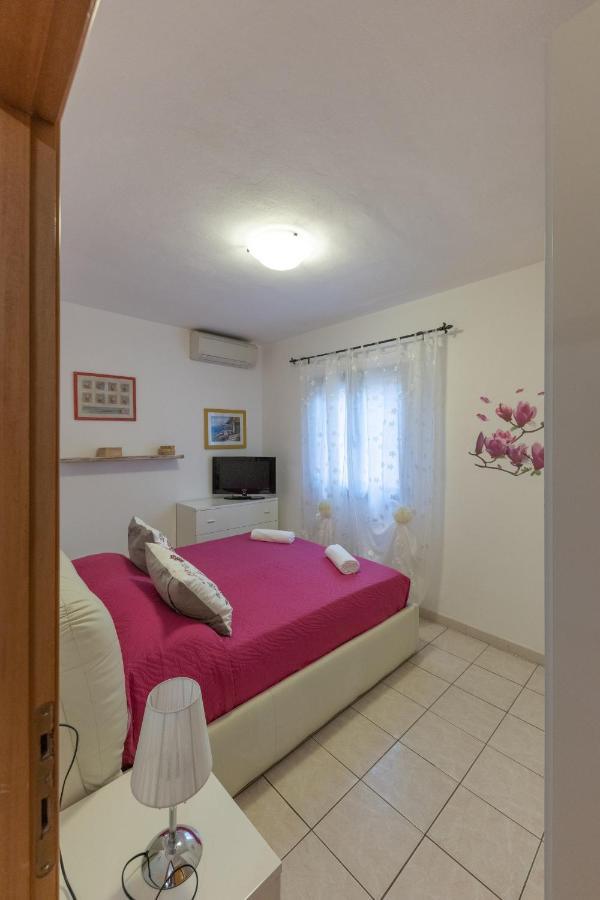Elbaloves Appartaments Villa Capoliveri  Exterior foto