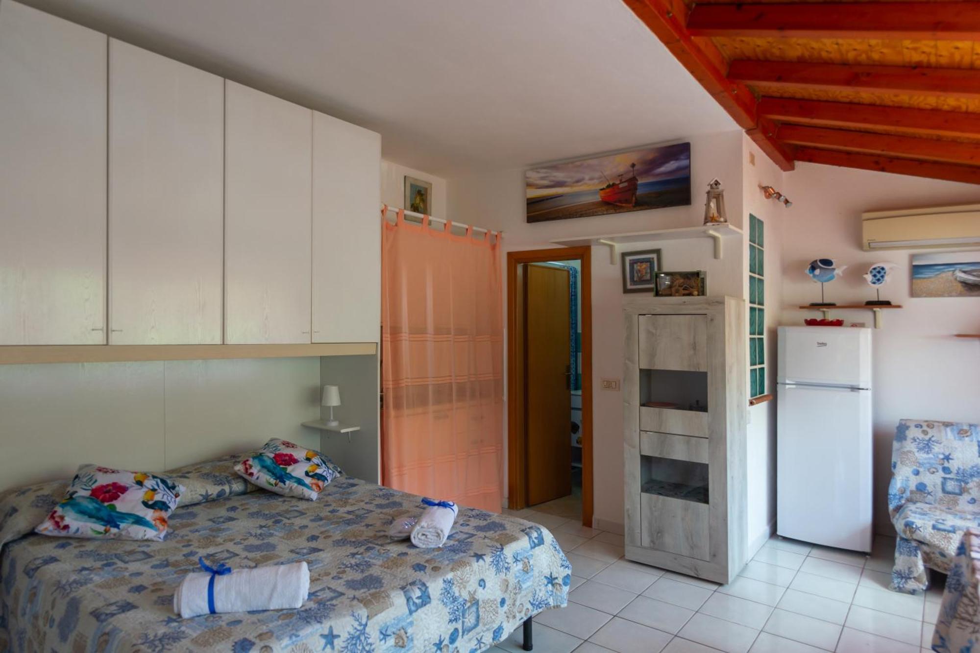 Elbaloves Appartaments Villa Capoliveri  Zimmer foto
