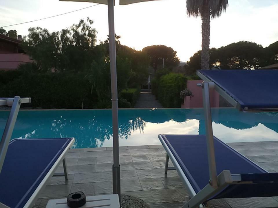 Elbaloves Appartaments Villa Capoliveri  Exterior foto
